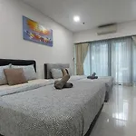 Klcc Summer Suite#3, Monorail, 4Pax