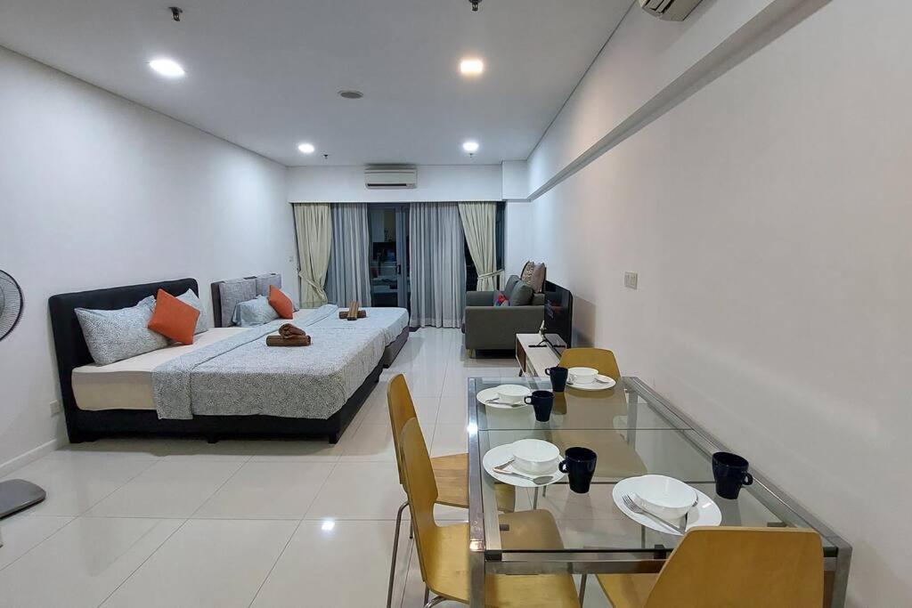 Klcc Summer Suite#3, Monorail, 4pax * Kuala Lumpur