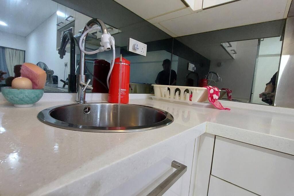 Klcc Summer Suite#3, Monorail, 4pax Apartment Kuala Lumpur